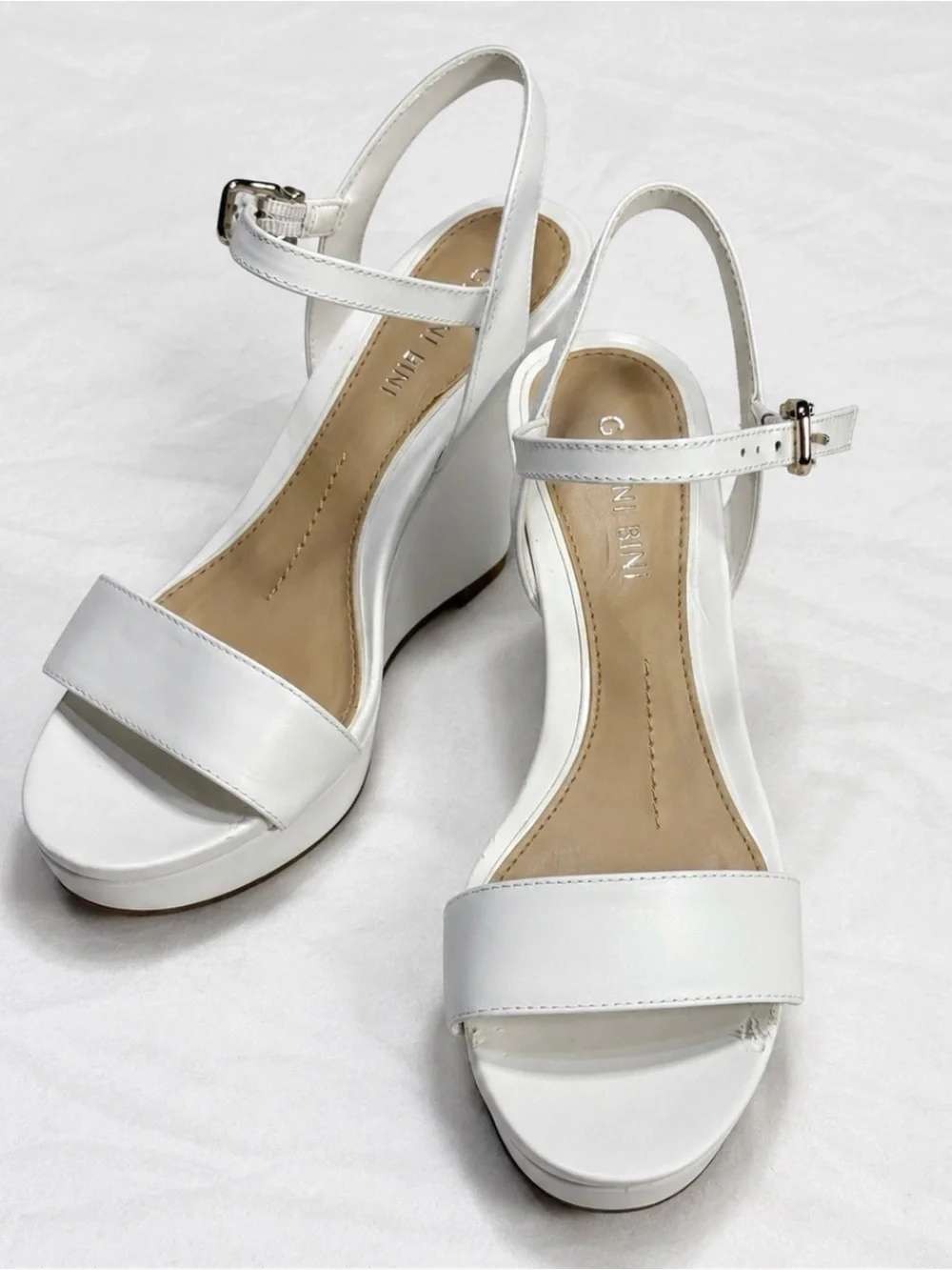 Gianni Bini White Chunky Platform Wedge Sandals Size 6.5